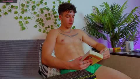 Johny Bravo online show from 09/15/25, 04:18