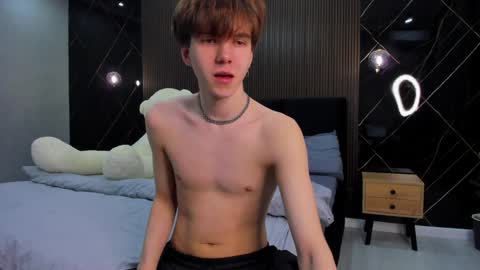 Snapshot of braxiboy chatting on 01/31/25, 01:02 Brax online show from 01/31/25, 01:02