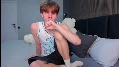 Snapshot of braxiboy chatting on 02/20/25, 11:32 Brax online show from 02/20/25, 11:32