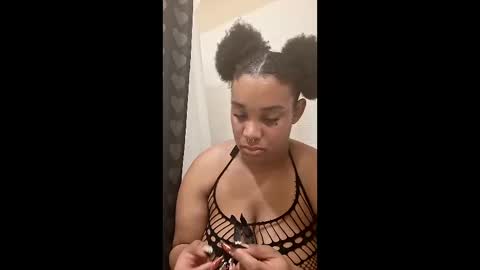 brazilaveaux online show from 12/19/25, 12:45