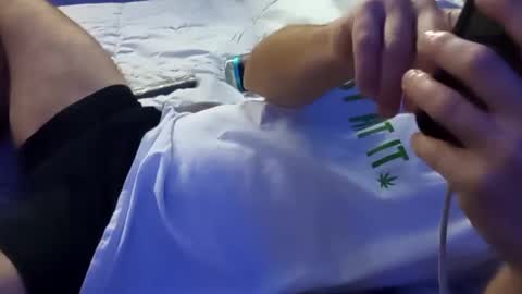 hard like rock online show from 12/30/24, 01:37