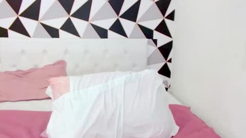 Snapshot of braziliangirl191 chatting on 12/15/24, 02:08 Alice online show from 12/15/24, 02:08