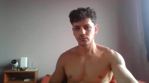 Snapshot of braziliangoodboy chatting on 12/22/25, 08:28 braziliangoodboy online show from 12/22/25, 08:28