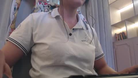 breakfastwithtiffanys online show from 10/26/25, 07:20