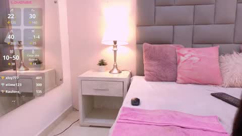 Snapshot of bree_watson chatting on 03/12/25, 09:45 Bree online show from 03/12/25, 09:45