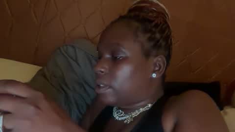 Snapshot of breelove6969 chatting on 11/02/25, 12:24 breelove6969 online show from 11/02/25, 12:24