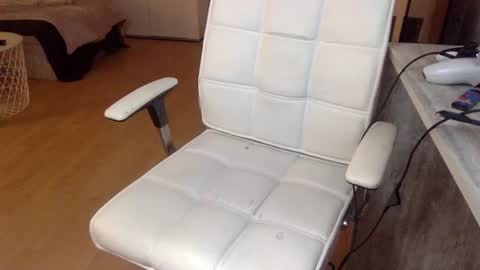 breezydicks online show from 11/08/25, 08:18