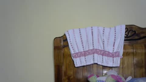 breelia online show from 02/04/25, 03:33