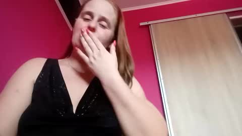 Snapshot of brenda4pwp chatting on 10/31/25, 11:11 Brenda online show from 10/31/25, 11:11