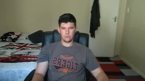 ask me lol online show from 10/17/25, 05:54