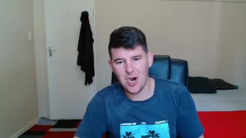 ask me lol online show from 11/19/25, 08:25