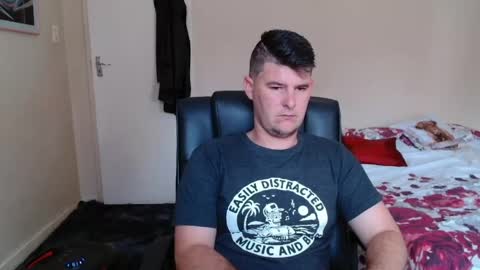 ask me lol online show from 04/16/26, 09:43