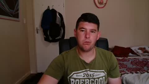 Snapshot of brendansexyboy098754 chatting on 04/26/26, 05:49 ask me lol online show from 04/26/26, 05:49
