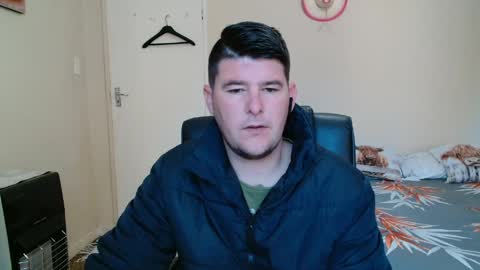 Snapshot of brendansexyboy098754 chatting on 06/08/26, 05:30 ask me lol online show from 06/08/26, 05:30