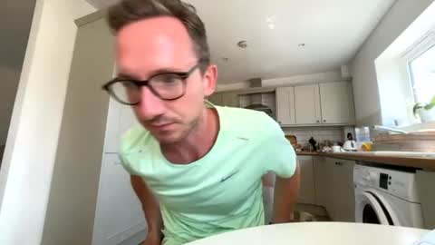 brettbigdee online show from 07/09/26, 12:20
