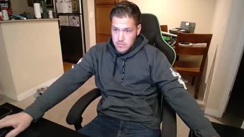 Snapshot of brettbwc89 chatting on 10/25/25, 07:52 brettbwc89 online show from 10/25/25, 07:52