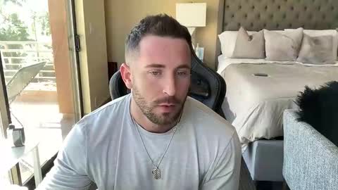 Brett Mycles online show from 10/30/25, 05:57