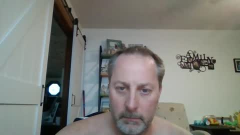 Snapshot of brettsky chatting on 10/23/25, 09:02 hey online show from 10/23/25, 09:02