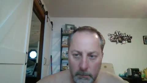 Snapshot of brettsky chatting on 10/24/25, 09:44 hey online show from 10/24/25, 09:44