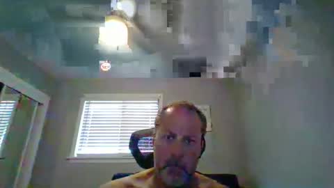 hey online show from 04/18/26, 09:04