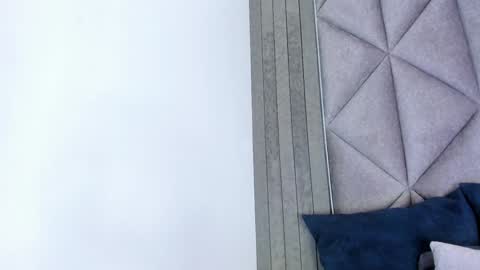 B R I A  online show from 02/03/25, 08:35