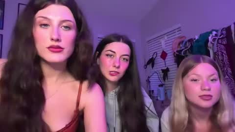 Brianna3 online show from 10/02/25, 01:23