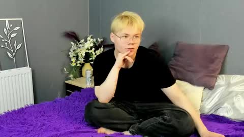 brian_mils online show from 04/29/26, 01:04