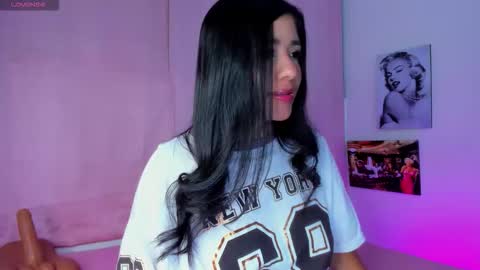 briana11_ online show from 10/18/25, 07:42