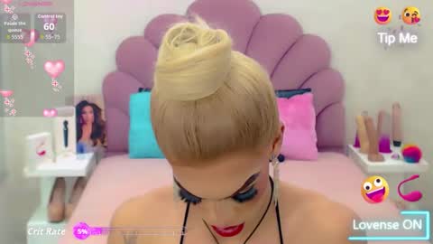 BRIANA online show from 09/28/25, 07:47