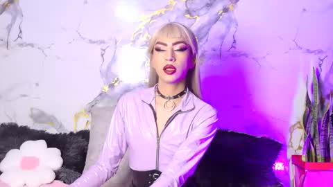 briana_white online show from 04/13/26, 05:51