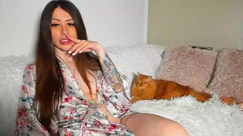 Snapshot of brianadiamondxxx chatting on 06/10/26, 01:32 brianadiamondxxx online show from 06/10/26, 01:32