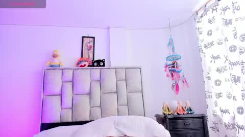     online show from 11/24/25, 06:29