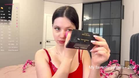 I am Valery ntmu Lets hit 10 Thumbs Up together We are almost done online show from 03/29/26, 06:13