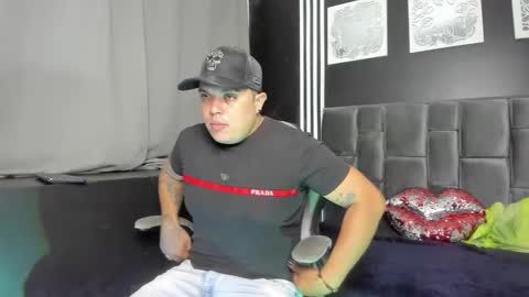 Snapshot of brianhot_fire chatting on 12/02/25, 03:45 brianhot_fire online show from 12/02/25, 03:45