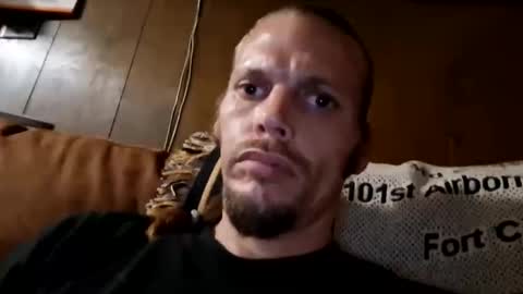 Snapshot of brianjeebz1 chatting on 11/09/25, 10:02 brianjeebz1 online show from 11/09/25, 10:02