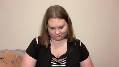 Snapshot of briannakiss21 chatting on 10/29/25, 10:22 Brianna online show from 10/29/25, 10:22