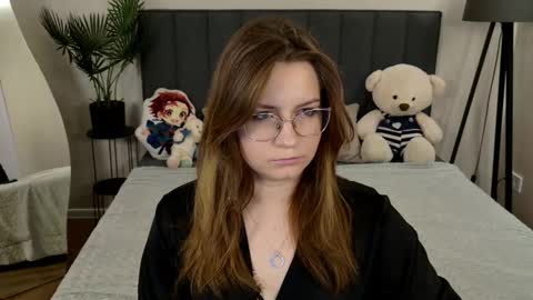 briarwynn online show from 10/19/25, 06:19