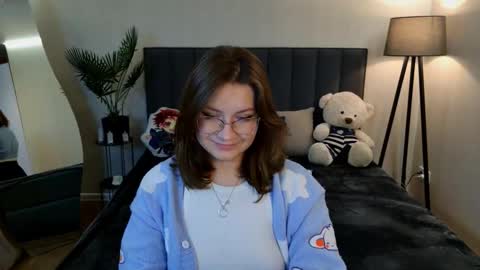 briarwynn online show from 11/21/25, 10:52