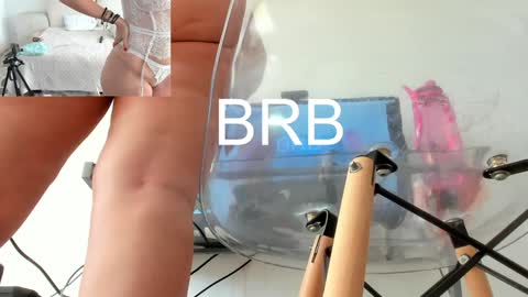 Snapshot of bridgetrodriguez chatting on 02/01/25, 05:58 online show from 02/01/25, 05:58