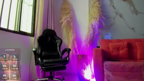Snapshot of bridgetrodriguez chatting on 10/17/25, 12:41 online show from 10/17/25, 12:41