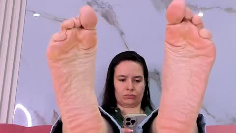    online show from 03/31/26, 01:00