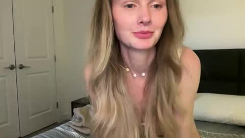 Snapshot of brigette_marie chatting on 01/17/26, 03:44 brigette_marie online show from 01/17/26, 03:44
