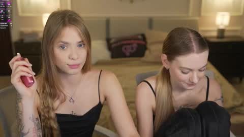 Diamonds Girls online show from 11/28/25, 09:56