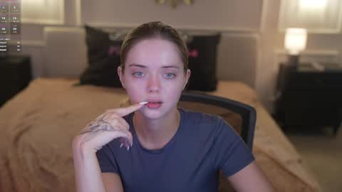 Diamonds Girls online show from 05/25/26, 07:47