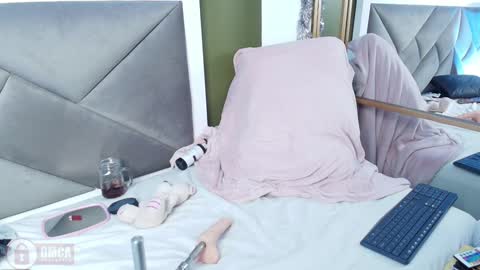  Brigiitte  online show from 12/28/24, 07:11