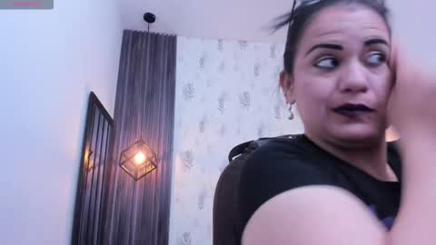 BRIGITTE online show from 12/17/25, 04:24