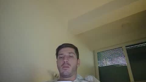 Snapshot of brii0000 chatting on 12/30/24, 12:52 brii0000 online show from 12/30/24, 12:52