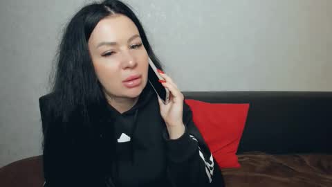 brilliantegirl_ online show from 11/11/25, 02:28