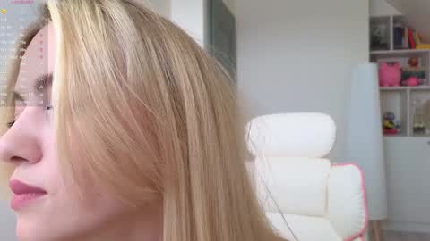 Vi. online show from 02/04/25, 11:38