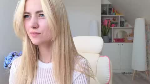 Vi. online show from 02/13/25, 10:44